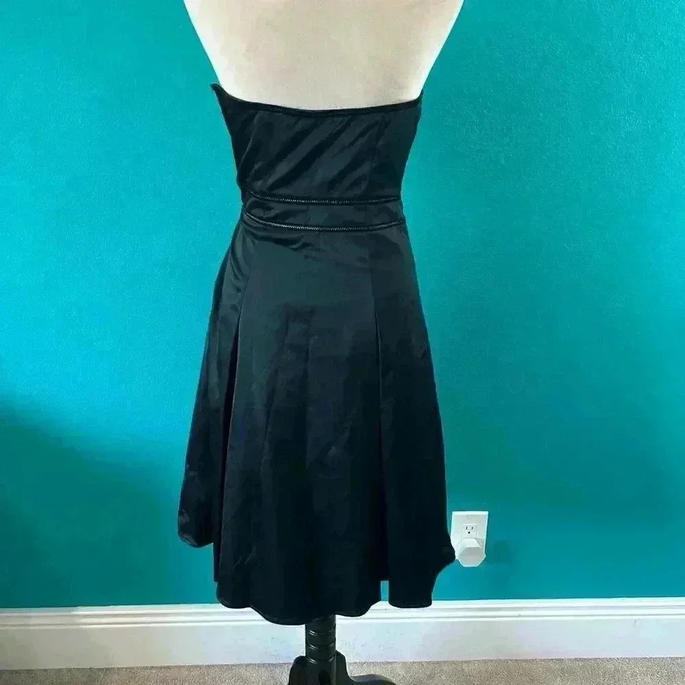 The Limited Black Strapless Fit And Flare Dress Cocktail Holiday Size 0 - Picture 3 of 7